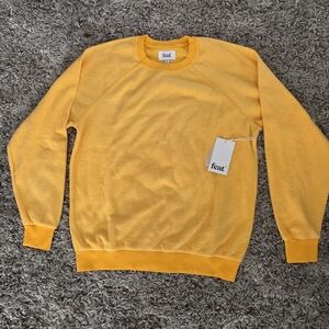 NWT Feat Blanketblend Fleece Yellow/Gold Creckneck Sweater Pullover Size Medium